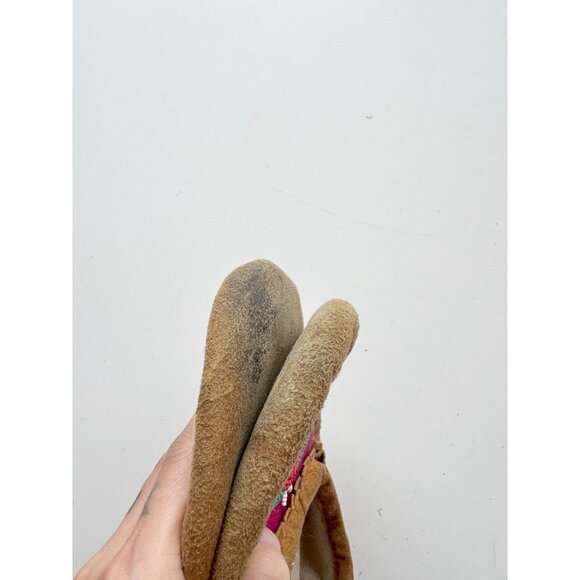 Vintage Handmade Warm Brown Beaded Suede Leather Slippers Moccasins, Size 5 - Picture 7 of 12